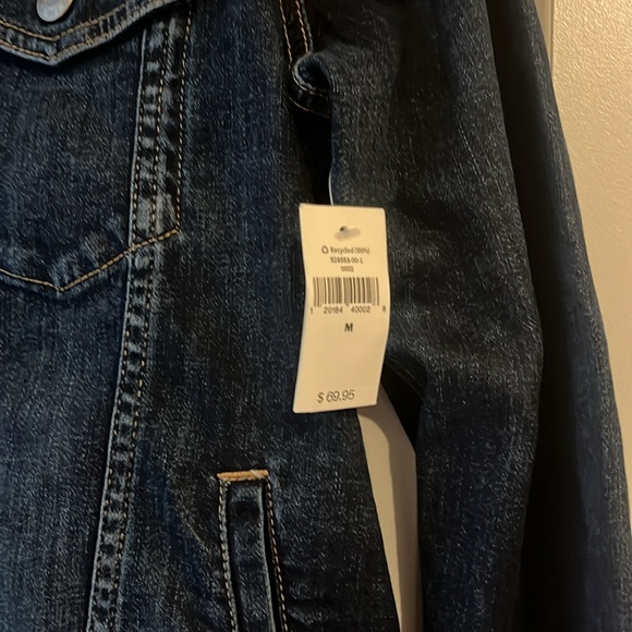 GAP stretch Icon jean denim jacket Medium ✨ NEW WITH TAGS! ✨ - Picture 3 of 4